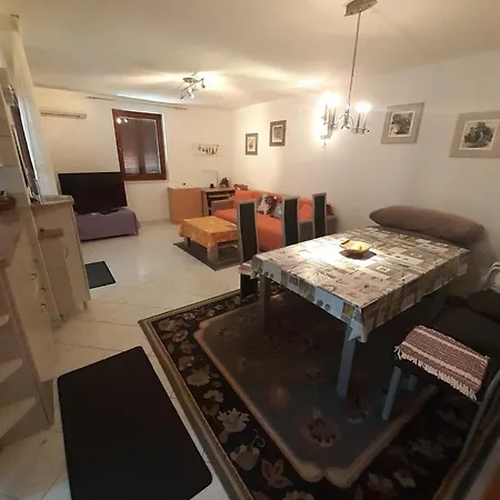 Apartment Anka Baška